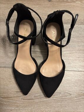 ALDO Black Pointed Ankle Strap Pumps Heels